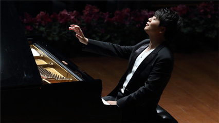 鋼琴家郎朗登臺國家大劇院 演繹經(jīng)典震撼全場